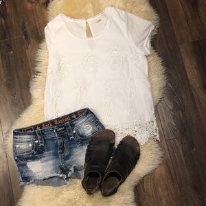 LA made White lace bottom top🕶